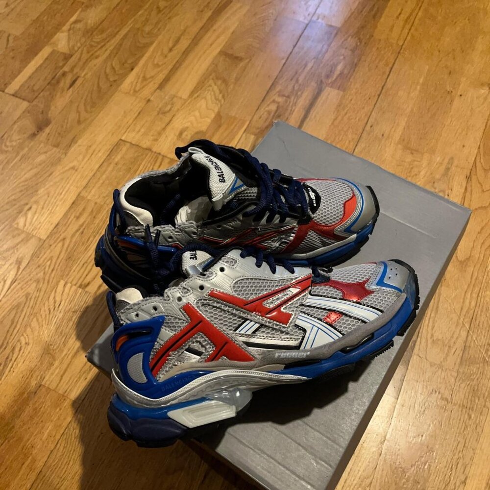 Balenciaga runner
